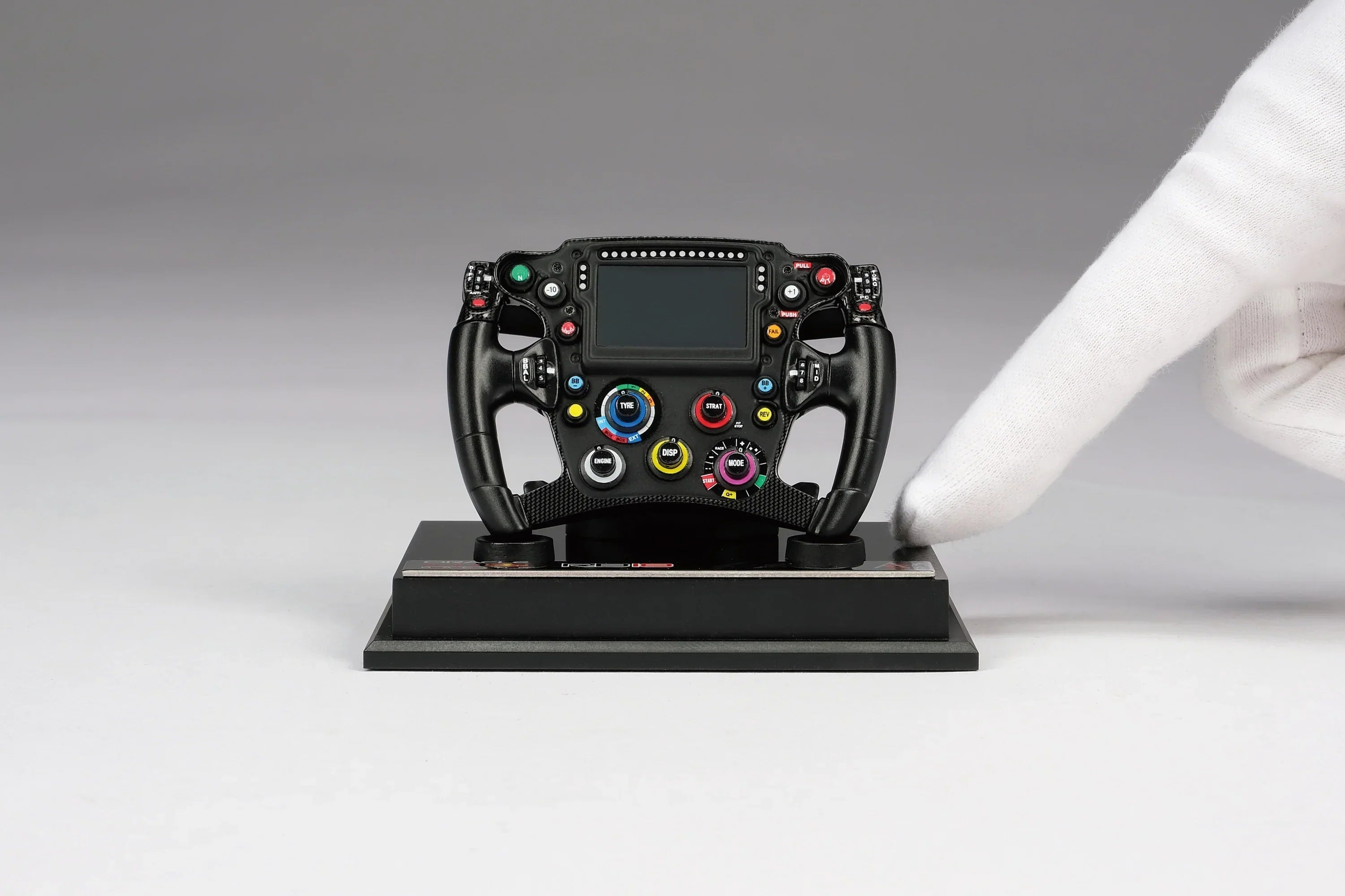RB18 Amalgam 1:4 Steering Wheel Replica